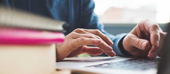Online-Sprachkurse für Deutschlehrende