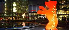 Der Berlinale-Bär im Sony-Center am Potsdamer Platz