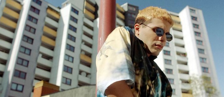 Parvis, el héroe de Faraz Shariat (Benjamin Radjaipour), es joven, gay y refrescantemente hedonista. 