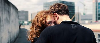 Paula Beer und Franz Rogowski in Christian Petzolds Film „Undine“