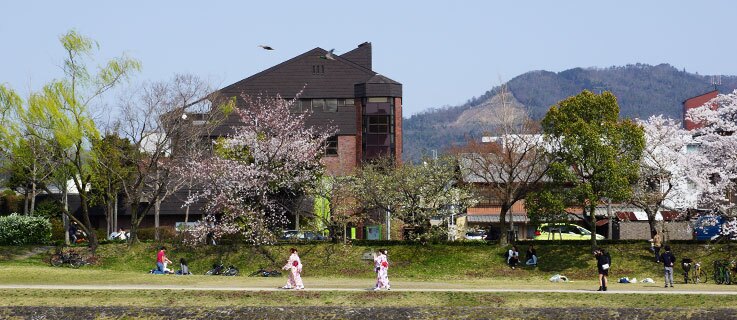 Außenansicht der Villa Kamogawa
