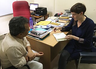 Lauryn Mannigel in conversation with Prof. Sobin George © © Chandra Gowda Lauryn Mannigel in conversation with Prof. Sobin George