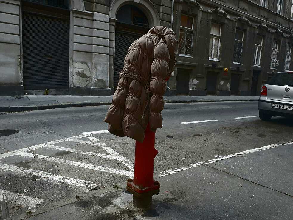 Miklós Déri: R.