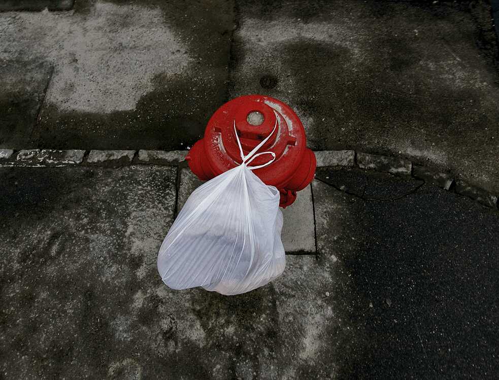 Miklós Déri: R.