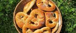 Fresh Brezeln from the "Boulangerie Niemand"
