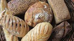 The wide range of bread at the “Boulangerie Niemand“