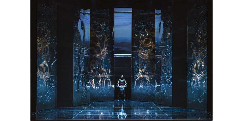 Staging of Georges Bizet’s “Carmen” at Konzert Theater Bern. Stage design: Philip Fürhofer.