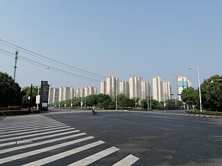 Science and Technology Town: breite Straßen und unglaublich viele Wohntürme