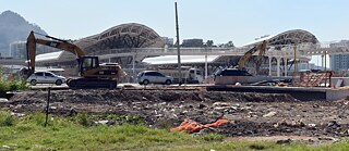 Os apartamentos destruídos no Parque Olímpico do bairro da Barra, no Rio de Janeiro, em 27.04.2016. A administração da cidade demoliu quase toda a Vila Autódromo por causa dos Jogos Olímpicos, aos moradores* da favela foram oferecidos novos apartamentos em um assentamento de apartamentos próximo.