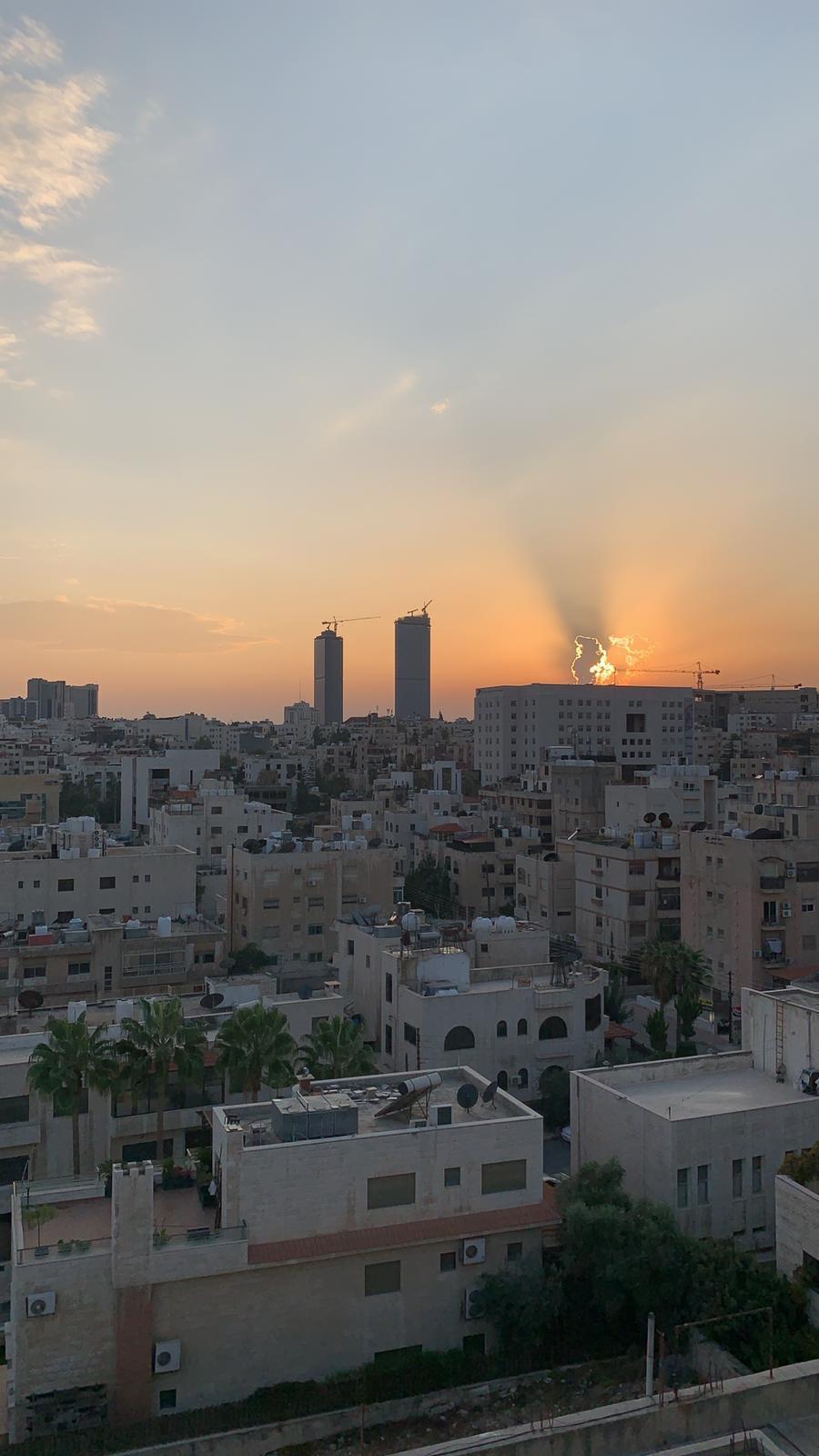 Sunset view von unserem Rooftop