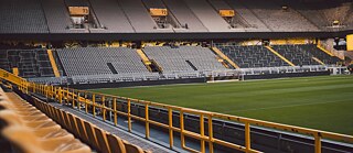 Pusty stadion „Signal Iduna Park” w Dortmundzie