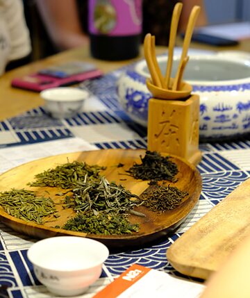 Am Mondfestival durfte ich ein Tea-Tasting besuchen und die verschiedenen Teesorten in traditioneller Zubereitung probieren.