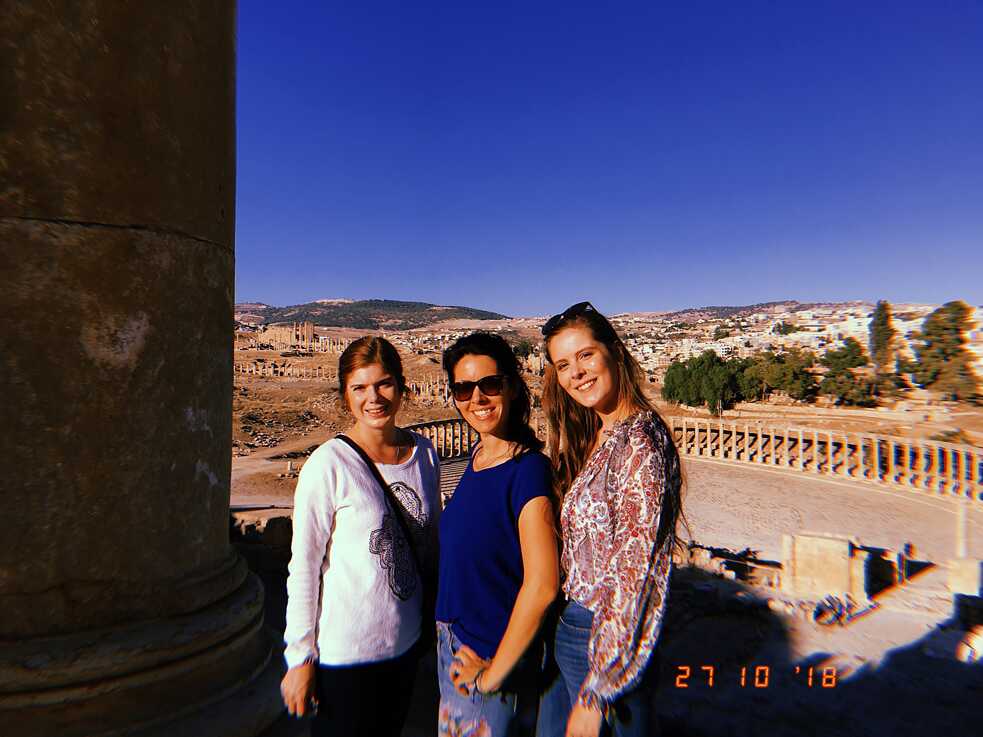 Flora, Larissa und ich