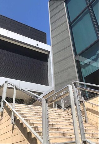 Moderne Architektur auf dem QUT-Campus in Brisbane