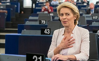 Ursula von der Leyen bezprostředně po zvolení předsedkyní Evropské komise v Evropském parlamentu.