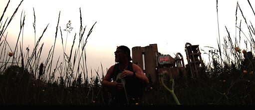 Corona Anorak (Still)