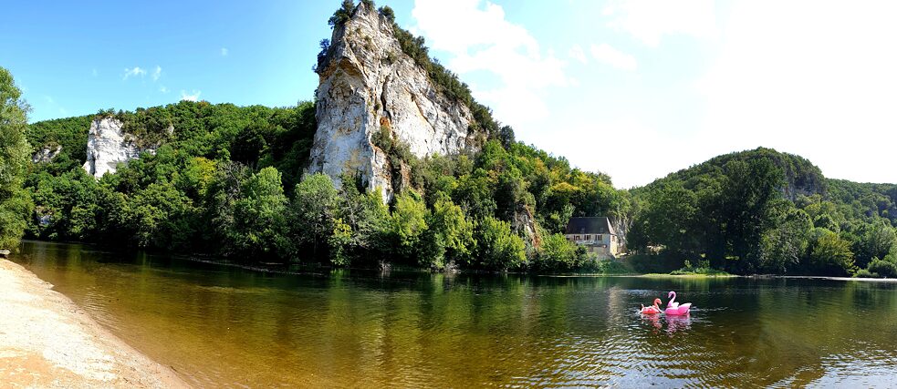 Das Vallée de la Vézère in der Dordogne ist als UNESCO Welterbe ein beliebtes Ziel für Touristen.
