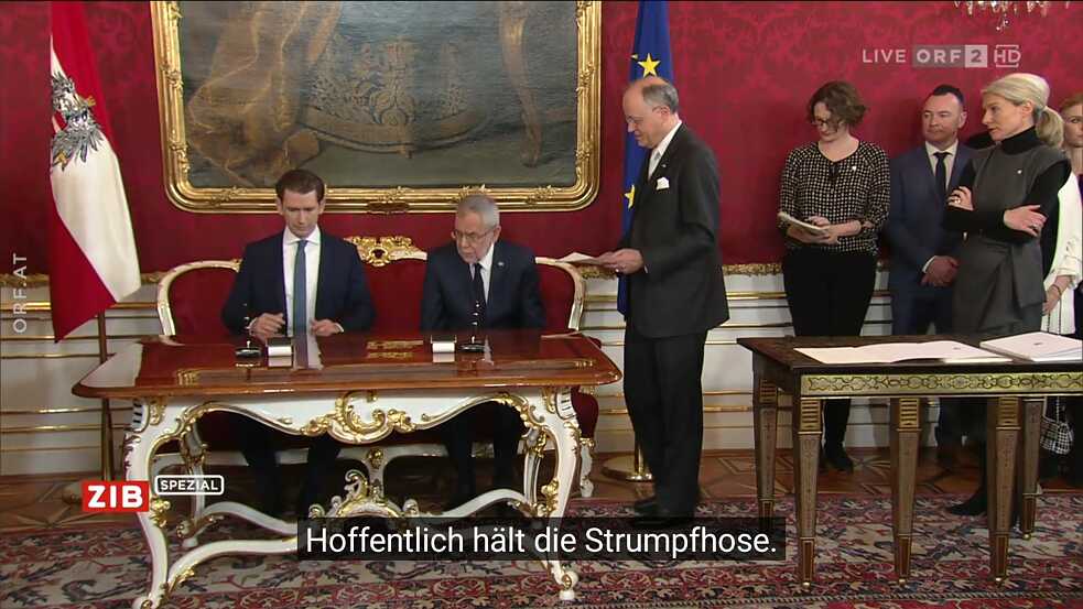 Screenshot: wrong subtitles at swearing-in ceremony of Austrian chancellor