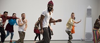 Installationsansicht der Ausstellung, "Artist's Choice: Jérôme Bel/MoMA DanceCompany." 27.-31. Oktober 2016. The Museum of Modern Art, NewYork. Fotografin: Julieta Cervantes.