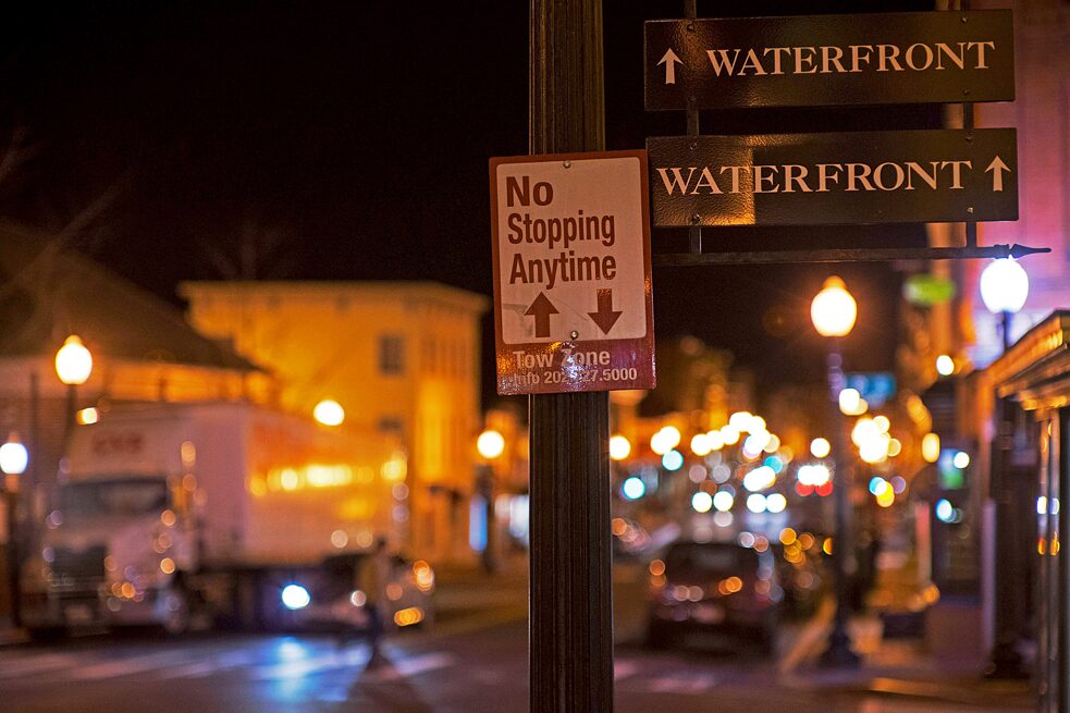 Small placards fit the colonial-era aesthetic of DC’s Georgetown neighborhood, but a challenge arises when the city wants to indicate something on both sides of the street. Placing arrows on different sides of the signs prevents complete redundancy.