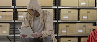 Espectros de Marruecos, performance, Arxiu Nacional de Catalunya, 2020. Photo (détail) : Eva Carasol