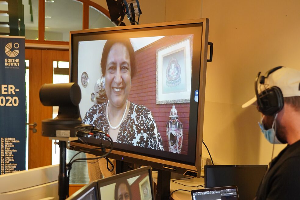 Puneet Kaur (Generalsekretärin, IDV) live bei der Preisverleihung