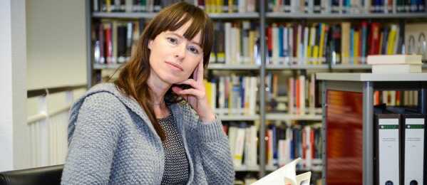 Prof. Dr. Hedwig Richter wurde 2019 auf die Professur für Neuere und Neueste Geschichte an der Universität der Bundeswehr München berufen. Sie studierte Geschichte, Germanistik und Philosophie an der Universität Heidelberg, der Queen’s University Belfast und der Freien Universität Berlin.