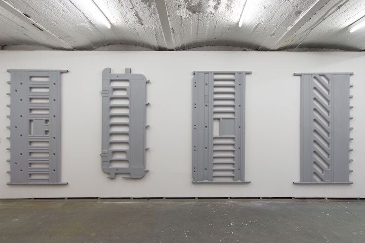 Nils Bleibtreu - Different kinds of pedestrian safety barriers in the Atelier