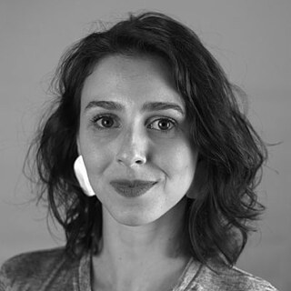 Debora Albu. Es investigadora y actúa en los campos de género, democracia y tecnología. Coordina el Programa de Democracia y Tecnología del Instituto de Tecnologia e Sociedade (ITS), con sede en Río de Janeiro.