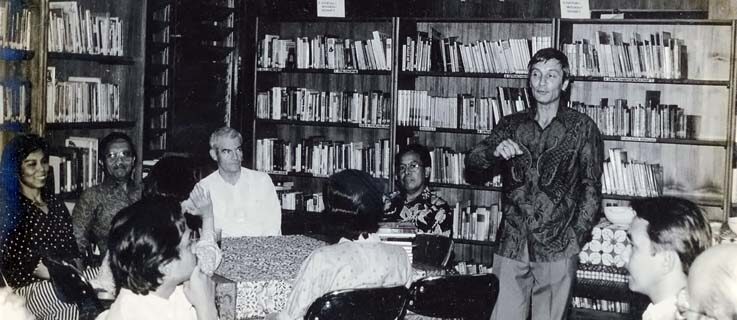 Peter Sternagel während eines Empfangs am Goethe-Institut Bandung - 1989 