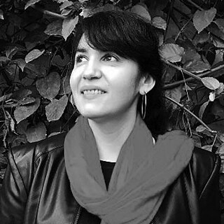  Yas Garcia. Fundadora de la organización Conocimiento Abierto y especialista en la utilización y la gestión de datos orientadas hacia el impacto social.