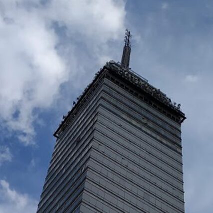 Anti-Monumente und alternative Formen des Erinnerns Anti-Monumente und alternative Formen des Erinnerns