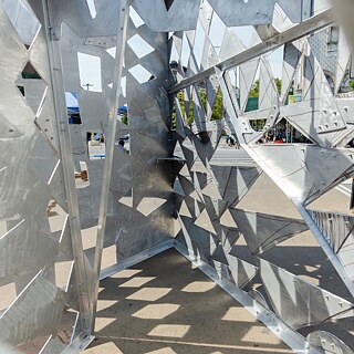 Kenseth Armstead: Boulevard of African Monarchs