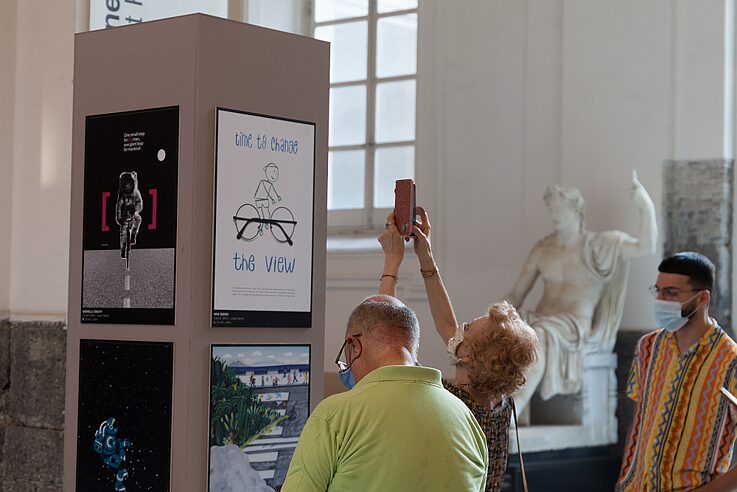 La mostra “Sai andare in bici?” esposta al MANN