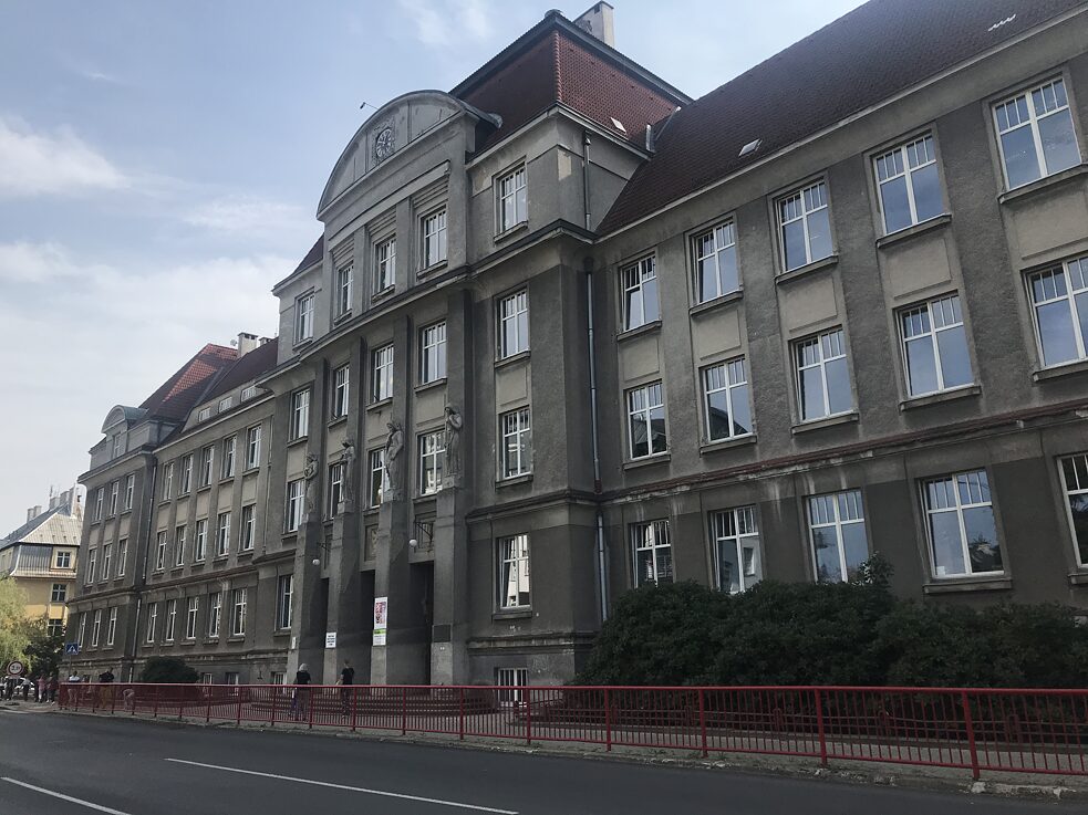 Die Husová-Grundschule