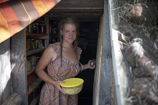 24H Europe, HUNGARY: Dominika is a subsistence farmer and refuses civilization 