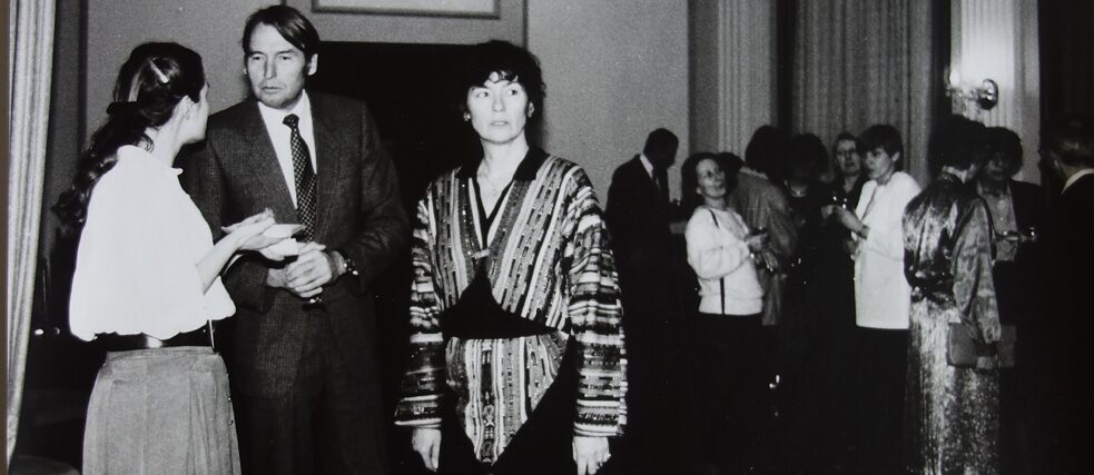 První ředitel Goethe-Institutu v Praze, Jochen Bloss, se svou ženou Carolou (vpravo). Rok 1993