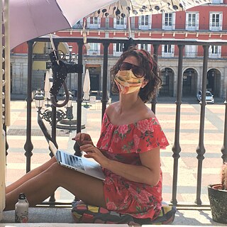 Celia Blanco auf ihrem Balkon an der Plaza Mayor von Madrid