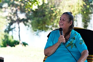 Julia Bogany in discussion at MacArthur park for Civic Displace, part of the event series Yaangna, Beyond LA. Indigenous Frameworks. 