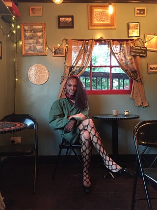 AWERA Paetaupussyriot