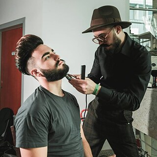 Friseur PASCH BiH 12.2020 © © Gymnasium Gračanica Friseur PASCH BiH 12.2020