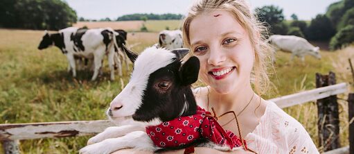 Банка, полная жизни