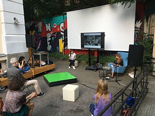 Lecture-Performance von Dessislava Dimova im Hof