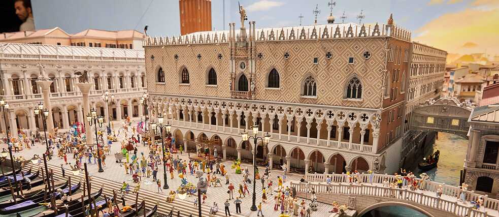 Liebe zum Detail: Auch Venedig kann im Wunderland als Miniaturstadt besichtigt werden. 