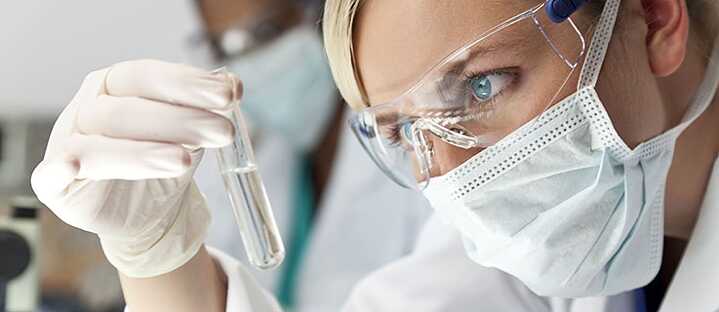 <b>Wissenschaft und Forschung:</b> Deutsch ist die zweitwichtigste Sprache der Wissenschaft. Deutschland steht mit seinem Beitrag zu Forschung und Entwicklung an dritter Stelle in der Welt und vergibt Forschungsstipendien an ausländische Wissenschaftler.