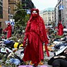 Die heutige Umweltbewegung legt bei ihren Aktionen Wert darauf, bildstarke Motive für die Medien zu liefern: Protestaktion gegen Abholzung von Extinction Rebellion in Berlin 2020.