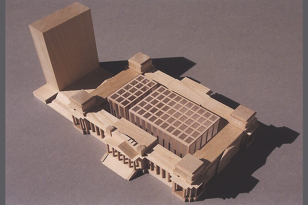 Entwurf für den Umbau des Berliner Reichstags: 2. Preis im Wettbewerb, 1992 (Modell)  