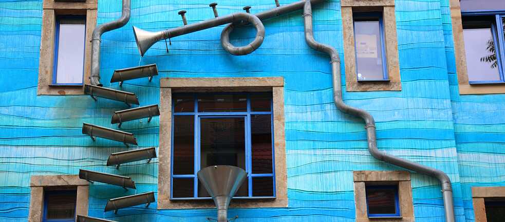 Hof der Elemente in der Dresdner Kunsthofpassage.
