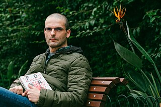 Segundo o tradutor Paulo Rêgo, a edição de certos livros surge de desafios dos próprios tradutores às editoras. 