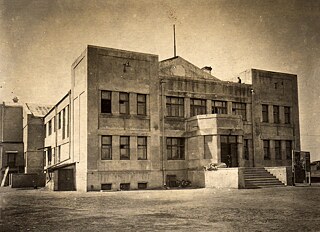 Metallist, the workers’ house of culture of Sibmetaltrest. Designed under the motto “Hammer”. Omsk. Architect P.I. Rusinov // 1927-1928